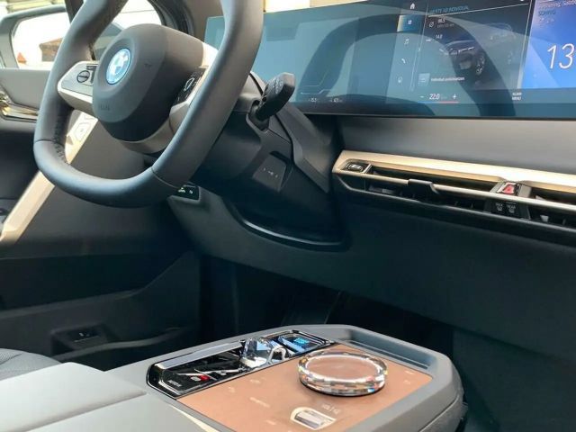 BMW iX xDrive