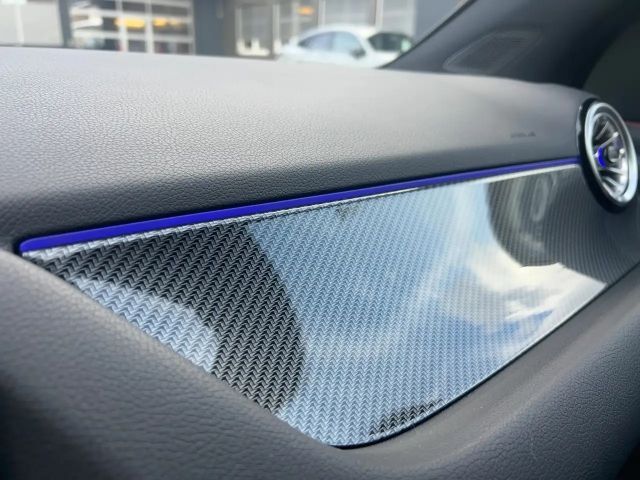 Mercedes-Benz GLA 250 4MATIC AMG Line