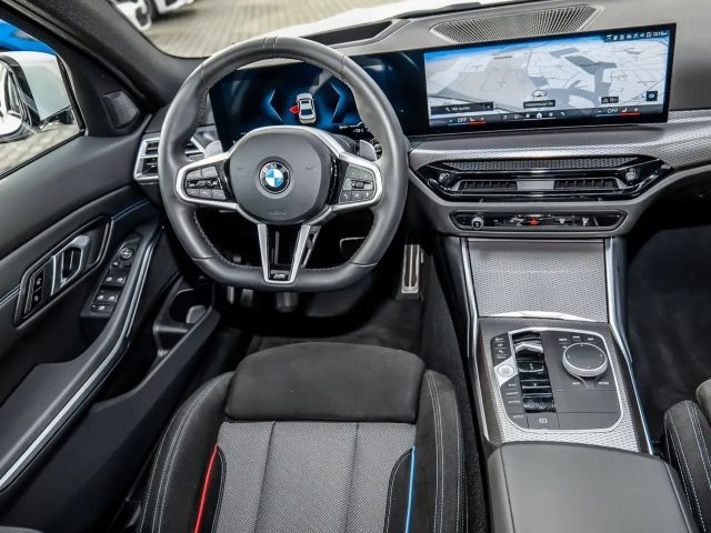 BMW 320 320i M-Sport Sedan