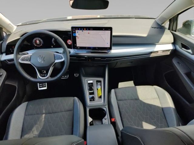 Volkswagen Golf 1.5 eTSI Golf VIII