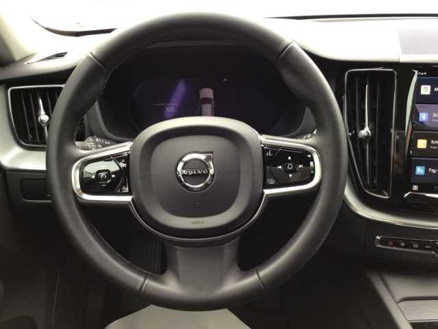 Volvo XC60 Dark Plus