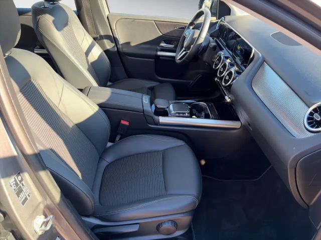 Mercedes-Benz B 180 Progressive