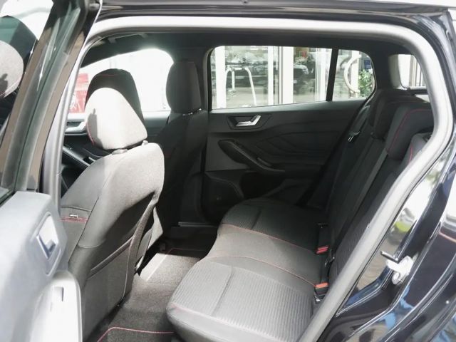 Ford Focus ST Line Wagon