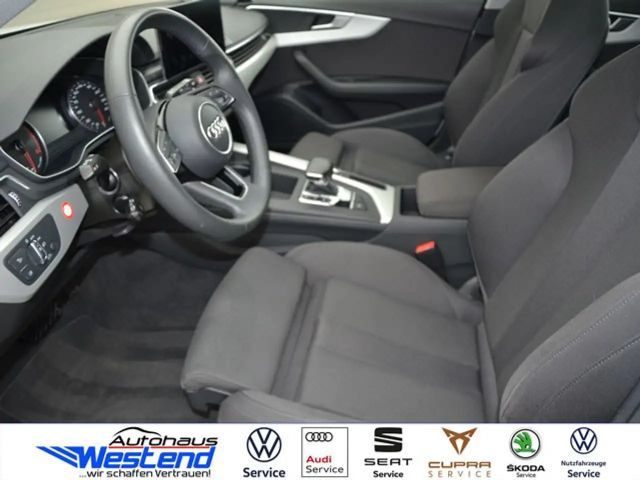 Audi A4 35 TFSI Avant S-Line