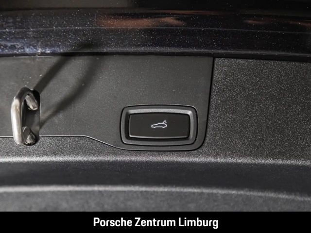 Porsche Taycan 4 Cross Turismo