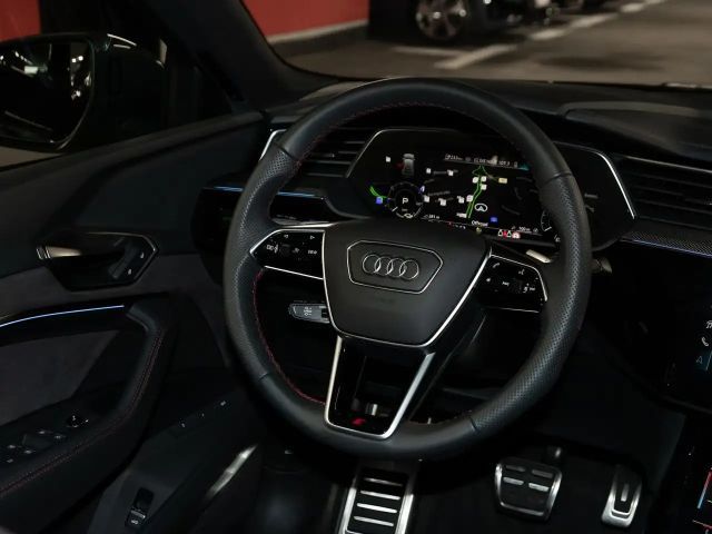 Audi Q8 370 kW