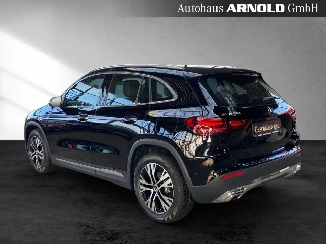 Mercedes-Benz GLA 180 Progressive