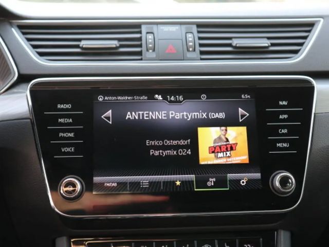 Skoda Superb 2.0 TDI Ambition Combi