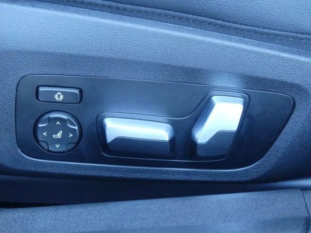 BMW 320 320i M-Sport Touring