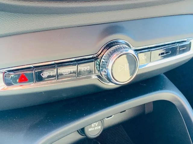 Volvo XC40 B3 B Aut. Navi 360° PILOT BLIS ACC PIXEL