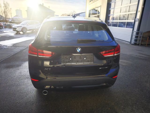 BMW X1 Advantage pakket sDrive18i