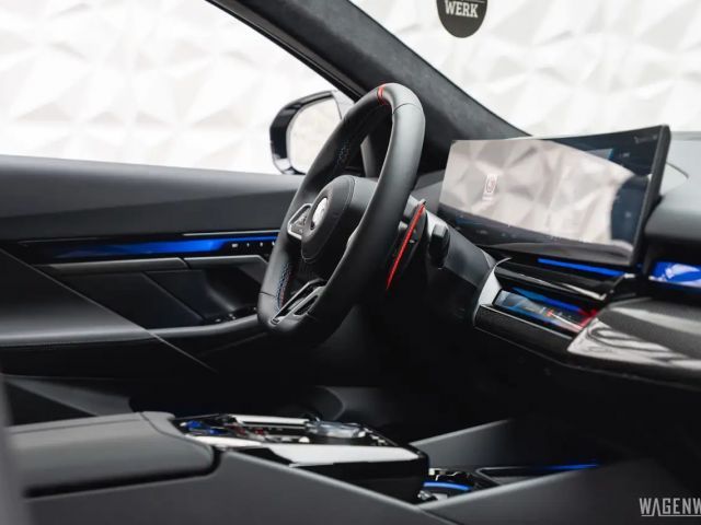 BMW M5 Touring PANORAMA AHK B&W COMFORT-PAKET ALLBLACK