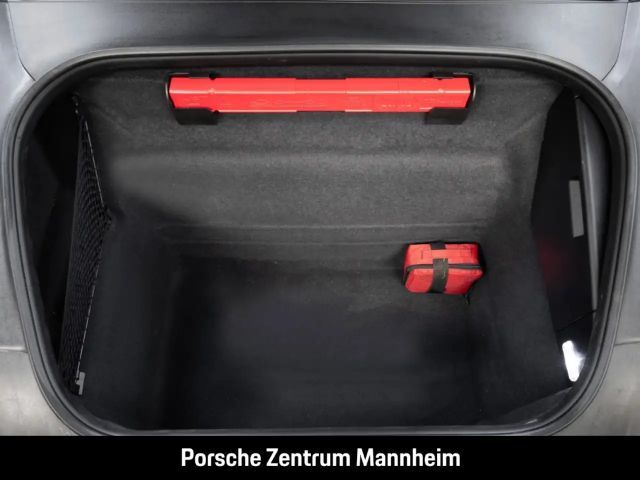 Porsche 992 4 Coupé GTS Targa