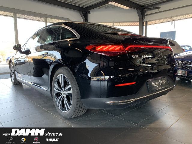 Mercedes-Benz EQE 300 Sedan