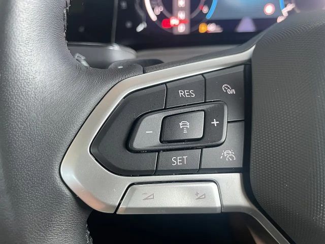 Volkswagen Golf DSG Life Plus