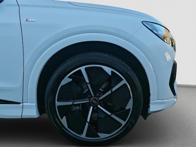 Audi Q4 e-tron 50 Quattro