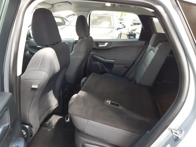 Ford Kuga Cool & Connect