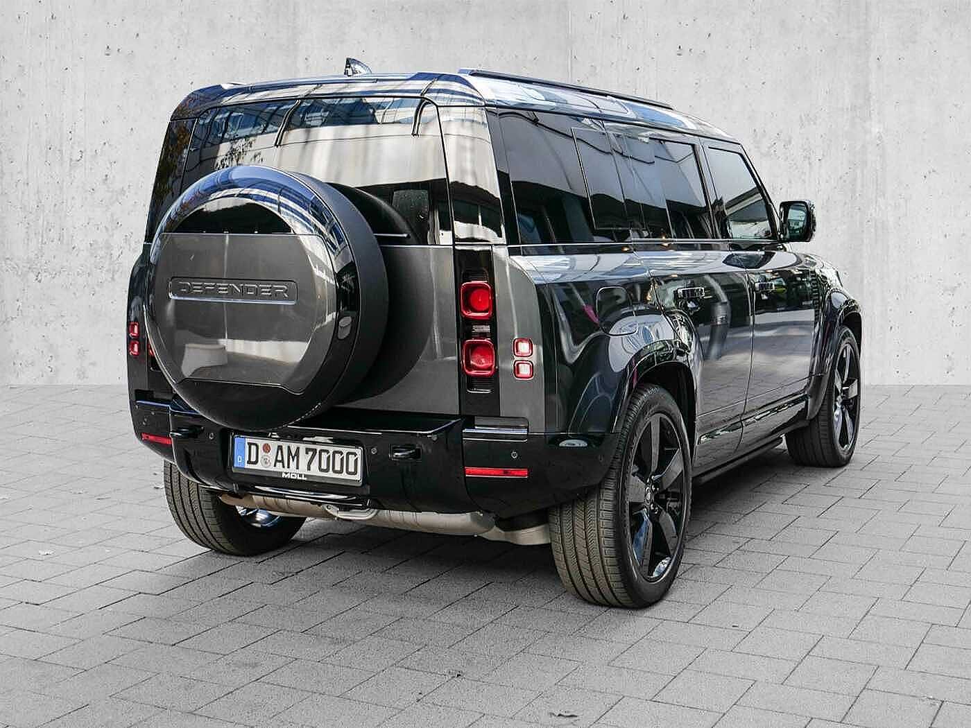 Land Rover Defender 110 Dynamic HSE