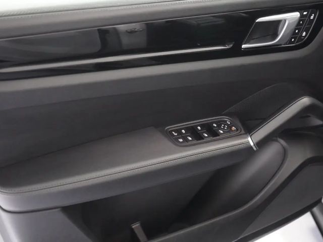 Porsche Cayenne Coupé E-Hybrid