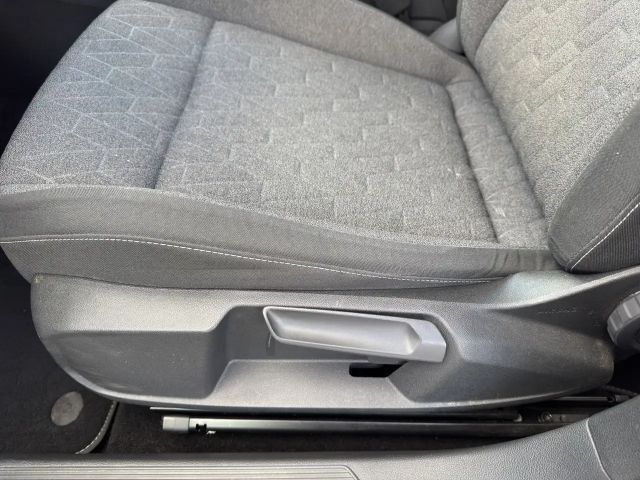 Volkswagen Golf 1.5 TSI Move Variant