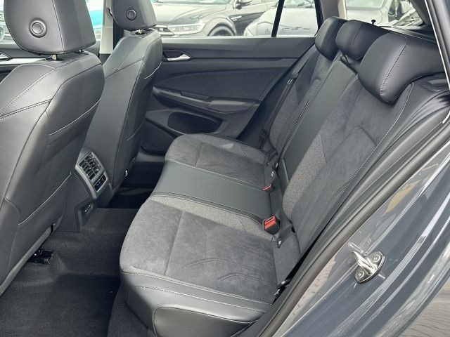 Volkswagen Golf 1.5 eTSI DSG Style Variant