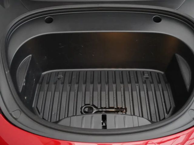 Tesla Model 3 AWD Long Range