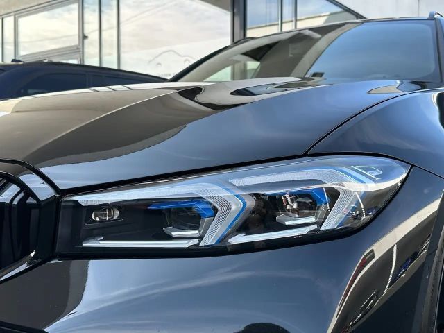 BMW 330 330d M-Sport Touring xDrive