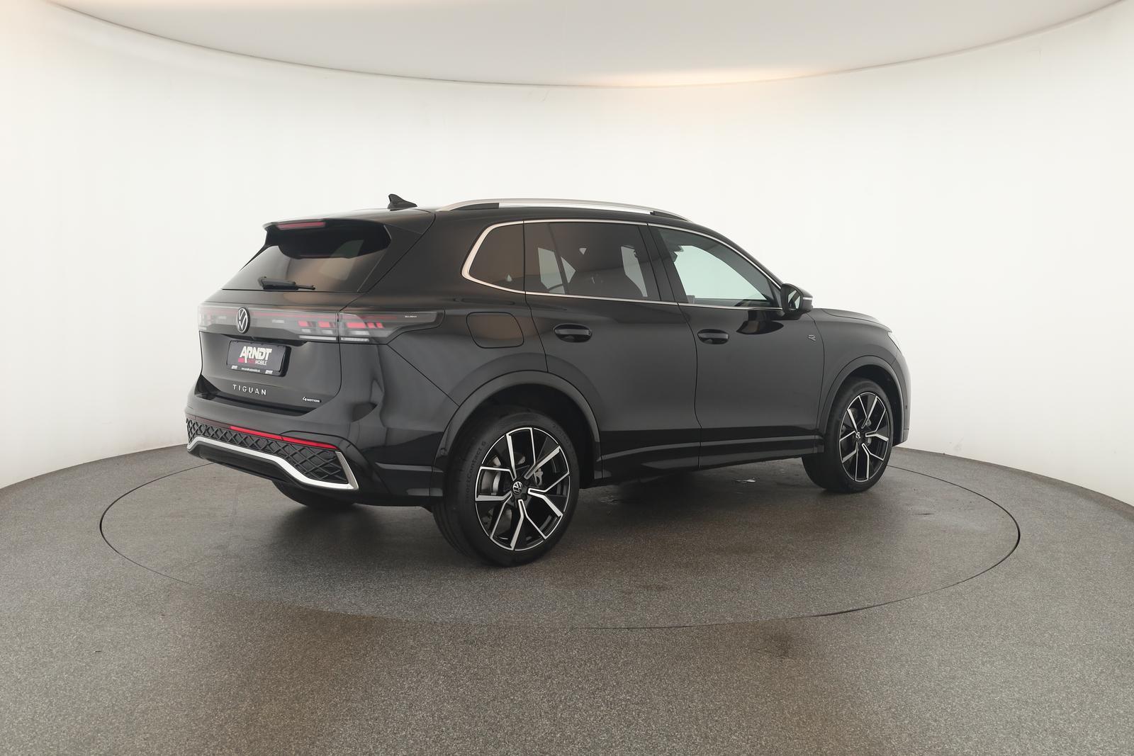 Volkswagen Tiguan 2.0 TSI DSG IQ.Drive R-Line