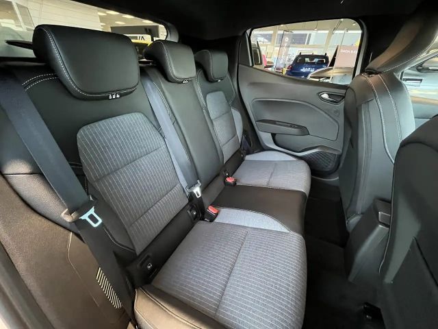 Renault Clio E-Tech Hybrid Techno