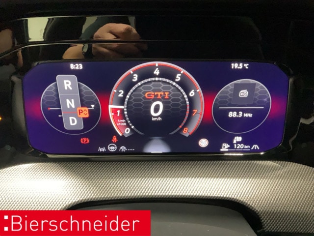 Volkswagen Golf 2.0 TSI DSG GTI