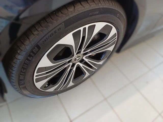 Mercedes-Benz E 300 E 300 e Estate