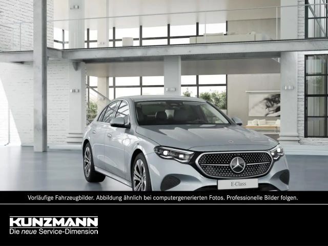 Mercedes-Benz E 200 AVANTGARDE Sedan