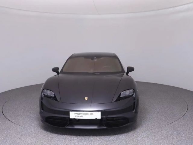 Porsche Taycan Turbo