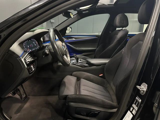 BMW 520 520d M-Sport Touring