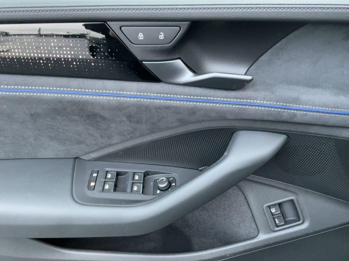 Volkswagen Passat R-Line Variant eHybrid