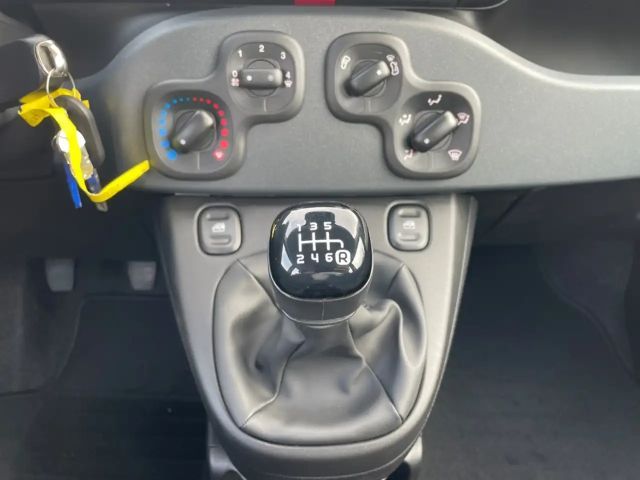 Fiat Panda +KLIMA+DIGICOCKPIT+PDC+ASSISTENTEN+5SITZER+TEMPOMA