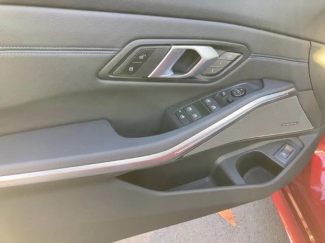 BMW 330 330i M-Sport Touring