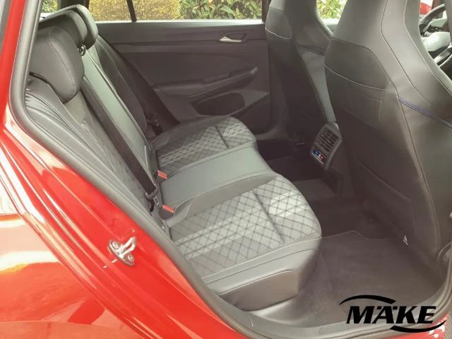 Volkswagen Golf 1.5 TSI R-Line Variant