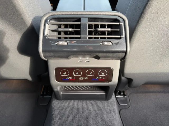 BMW 520 520i M-Sport Sedan