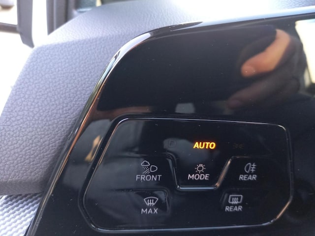 Volkswagen Golf 2.0 TDI DSG R-Line