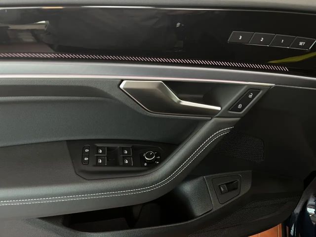 Volkswagen Touareg R-Line Style