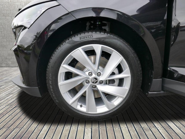 Skoda Enyaq iV MATRIX LED PDC DAB ACC 204 PS