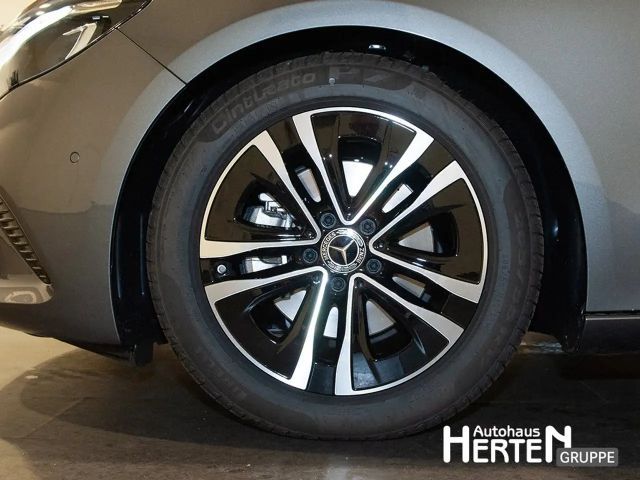 Mercedes-Benz B 180 Progressive Sedan