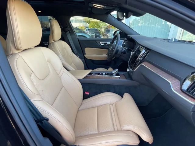 Volvo S60 AWD Dark Ultimate