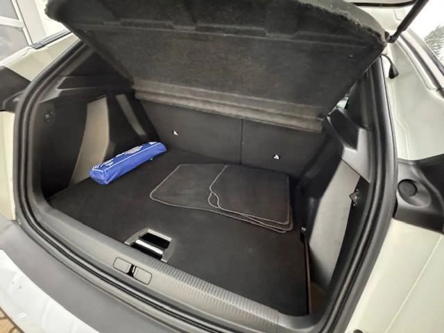 Peugeot E-2008 Allure Pack