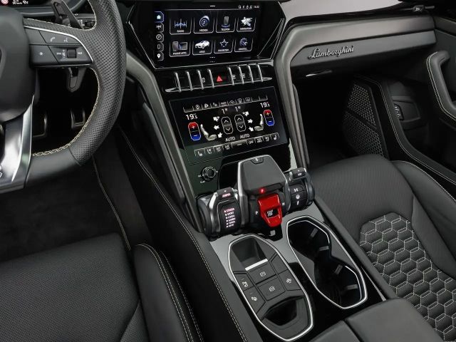 Lamborghini Urus S