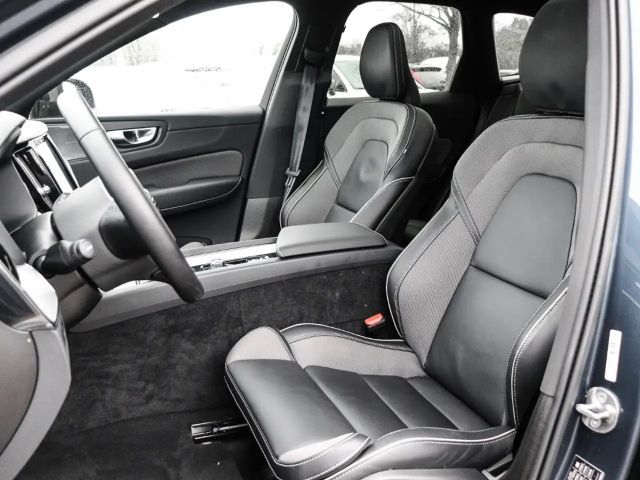 Volvo XC60 AWD Dark Plus Recharge