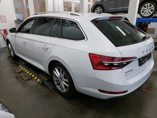 Skoda Superb 2.0 TDI Combi Style Style