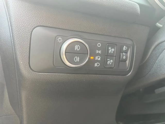 Ford Kuga Cool & Connect Hybrid