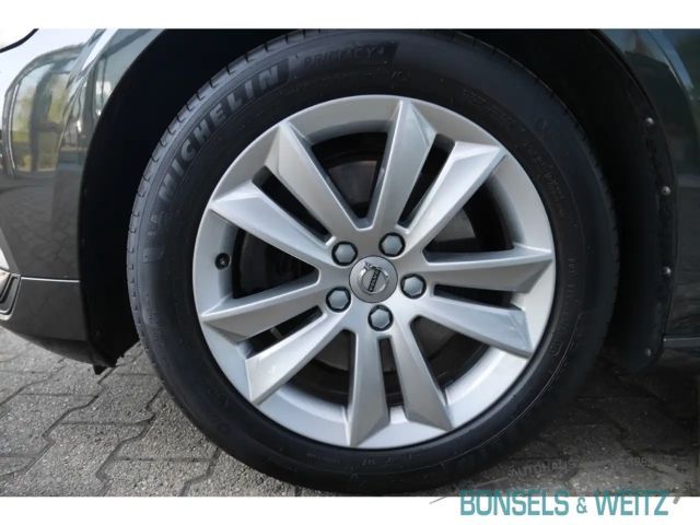 Volvo V60 Core Hybrid